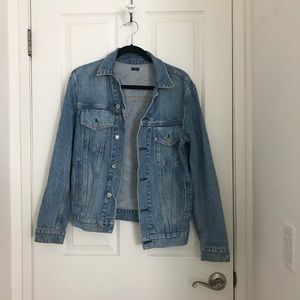 Light wash Jean jacket